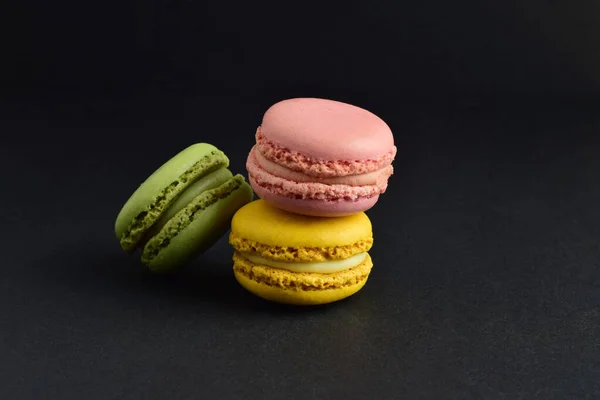 Close Macarons Isolated Black Background Typical French Sweet — Stock Photo, Image