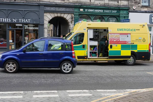 Emergency Ambulance Call Door Open Car Passing — Stock Photo, Image