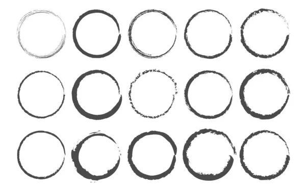 Conjunto de elementos de cepillos de círculo. Diferentes pinceladas de círculo. Grunge formas redondas. Cajas, marcos para texto, etiquetas, logotipo, grunge — Vector de stock