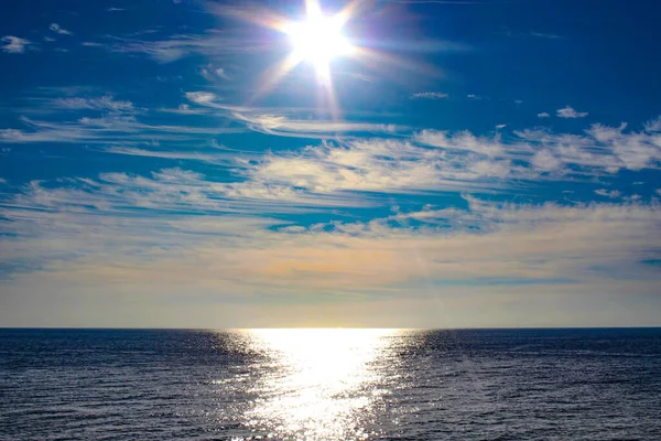 Ada manzarası, sahil, güzel sahil kıyısı, Balear Adaları, Mallorca, İspanya, Akdeniz.