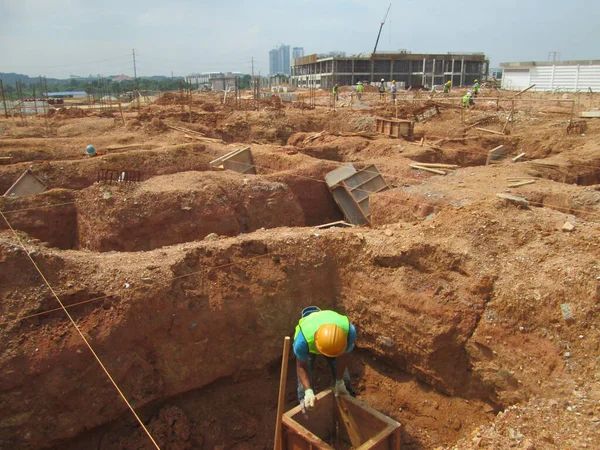 Selangor Malaysia May 2016 Construction Workers Fabricating Pile Cap Steel — Stock Photo, Image