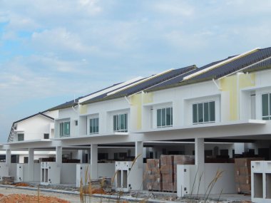 Seremban, Malezya - Eylül 23, 2017: Seremban, Malezya 'da çift katlı lüks teras inşaatı devam ediyor.  