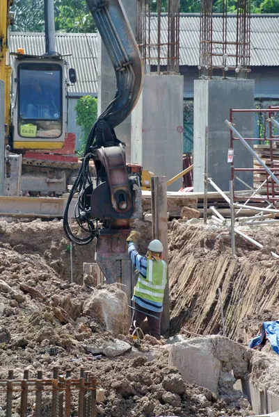 Selangor Malaysia März 2015 Spundwandmaschine Auf Der Baustelle Die Maschine — Stockfoto
