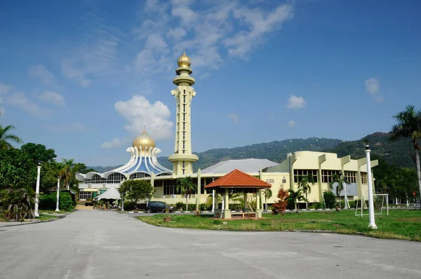 マレーシアのペナン エイプリル16 2014 ペナン州立モスク Penang Malaysia またはペナンモスク Penang Mosque マレーシアのペナン州ジョージタウンにある国家モスク — ストック写真