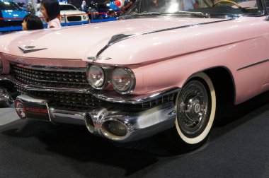 1959 yılında De Ville modelinin klasik bir Cadillac 'ı yapılmıştır. Sahibi tarafından halka gösterilecek.