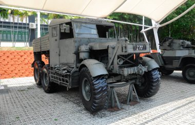 PORT DICKSON, MALAYSIA - MAYIS 08, 2016: Malezya Ordu Müzesi veya Port Dickson, Negeri Sembilan, Malezya 'daki Muzium Tentera Darat' ta eski ordu zırhlı aracı ve tankları restore edildi ve halka gösterildi. 