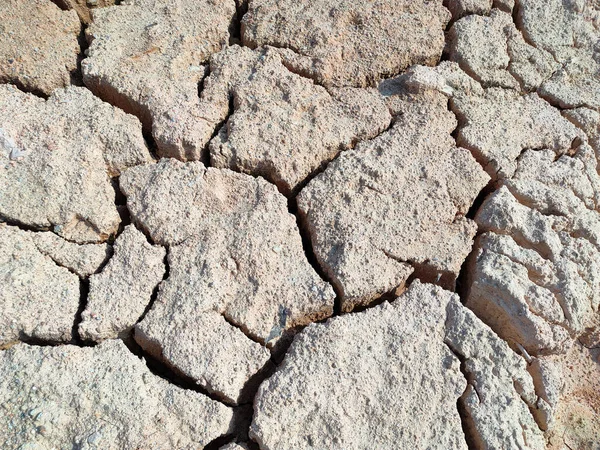 Der Schlammige Boden Der Früher Wasser Enthielt Ist Aufgrund Des — Stockfoto