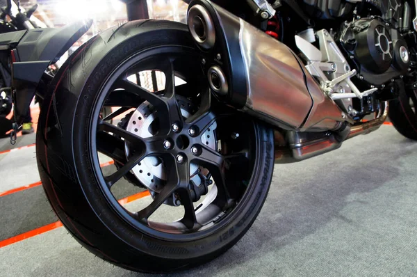 Selangor Malasia Marzo 2021 Neumáticos Para Motocicletas Hechos Caucho Calidad —  Fotos de Stock