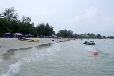 PORT DICKSON, MALAYSIA - 09 Mayıs 2021: Port Dickson plajı Malezya 'nın en ünlü turistik yerlerinden biridir. İnsanların eğlence ve su aktivitelerine odaklanması için.. 