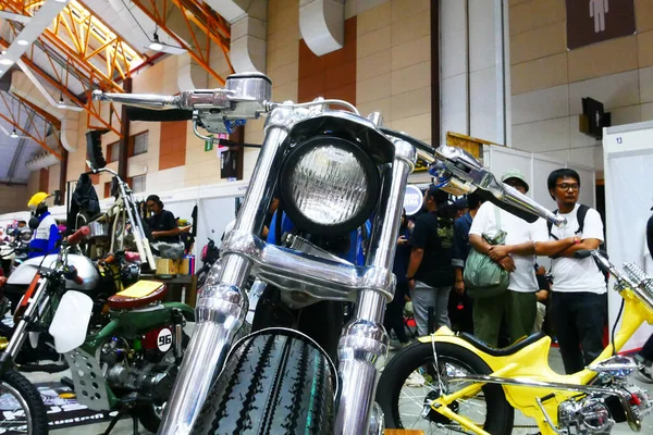 Selangor Malaysia Abril 2022 Faróis Clássicos Motocicleta Marca Instalados Motocicletas — Fotografia de Stock