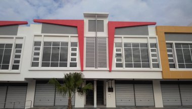Seremban, Malezya - 25 Ocak 2017: 2 katlı teras mağazası Seremban, Malezya 'da hazır. Çağdaş modern tasarım bu perade için geçerlidir. 