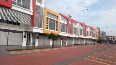 Seremban, Malezya - 25 Ocak 2017: 2 katlı teras mağazası Seremban, Malezya 'da hazır. Çağdaş modern tasarım bu perade için geçerlidir. 