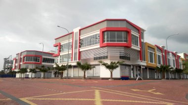 Seremban, Malezya - 25 Ocak 2017: 2 katlı teras mağazası Seremban, Malezya 'da hazır. Çağdaş modern tasarım bu perade için geçerlidir. 