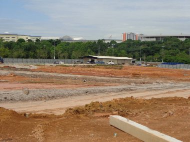 CYBERJAYA, MALAYSIA - EPTEMBER 10 Eylül 2013: Gündüzün erken saatlerinde inşaat alanı. Hala devam eden bir toprak parçası. 