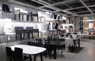 KUALA LUMPUR, MALAYSIA - 25 Eylül 2016: IKEA Kuala Lumpur Mağazasının İçi. IKEA, 1943 yılında İsveç 'te kurulan dünyanın en büyük mobilya perakendecisi.