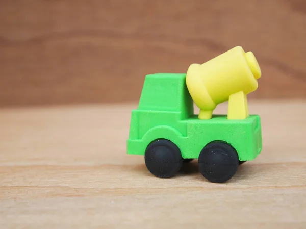 Miniaturowy Model Konstrukcji Ciężkiej Maszyny Wykonanej Gumy Syntetycznej Wykonane Miniaturowym — Zdjęcie stockowe