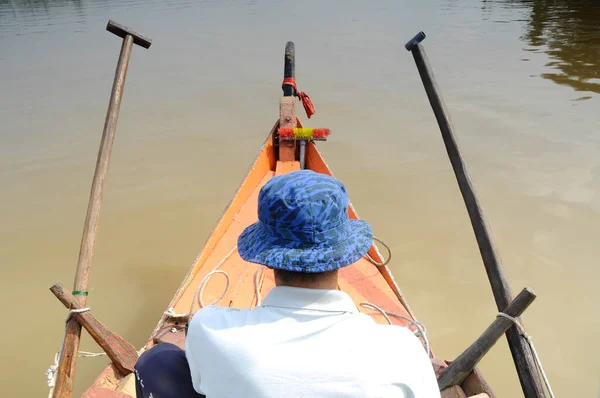 Kuching Malaisie Octobre 2014 Conducteur Bateau Conduisait Bateau Plupart Des — Photo