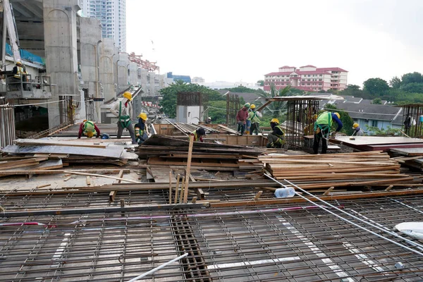 Selangor Malaysia Temmuz 2021 Nşaat Işçileri Bir Inşaat Sahasında Günlük — Stok fotoğraf