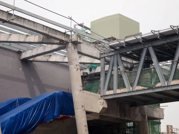Selangor Malaysia April 2022 Link Bridge Pedestrians Being Installed Construction — Stok fotoğraf