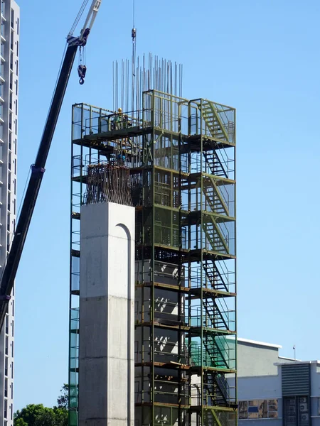 Melaka Malaysia July 2022 Installation Temporary Scaffolding Construction Tall Concrete — Stok fotoğraf