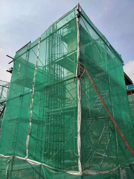 Melaka Malaysia July 2022 Installation Temporary Scaffolding Construction Tall Concrete — Stok fotoğraf