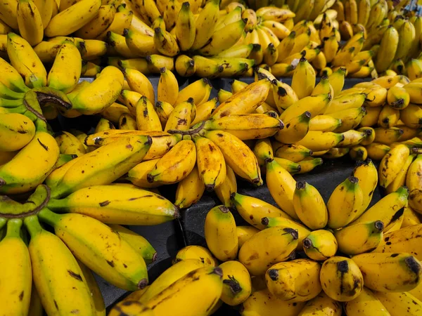 Seremban Malaysia May 2022 Ripe Bananas Displayed Sale Some Can — Fotografia de Stock