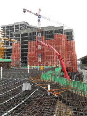 Perak, Malezya-14 Nisan 2016: beton pompalama makine aynı anda büyük miktarlarda Beton-Pompalar mümkün. Zaman kazanmak ve iş betonlama hızlandırmak.