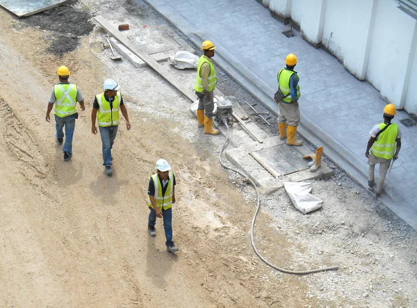 Melaka Malaysia Nisan 2022 Nşaat Işçileri Bir Inşaat Alanında Çalışıyorlar — Stok fotoğraf
