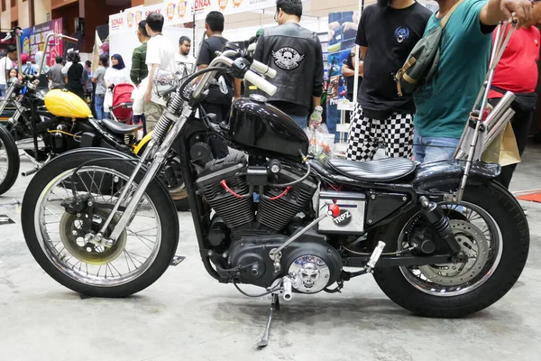 Johor Malaysia エイプリル4 2022 ディスク型オートバイリアブレーキ このブレーキはドラムブレーキよりもグリップを提供することができる 現代の高出力オートバイで通常使用されます — ストック写真