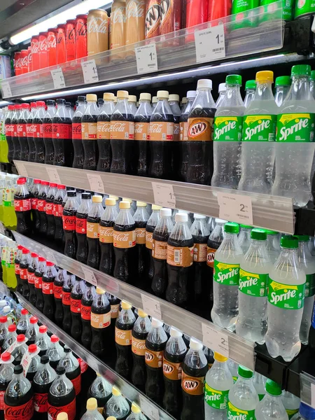 Johor Malaysia March 2022 Soft Drinks Carbonated Drinks Displayed Sale — Stock Photo, Image
