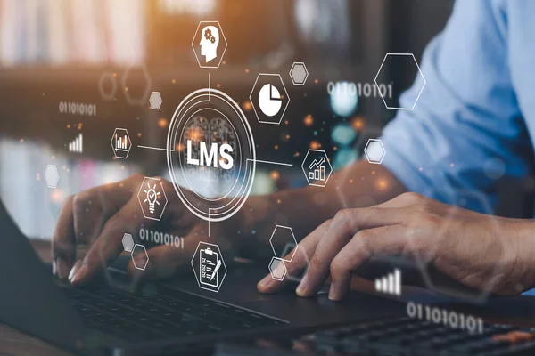 LMS için bilgisayar kullanan bir işadamı - Ders ve çevrimiçi eğitim, kurs, uygulama, eğitim, e-öğrenme, bilgi, her yerde ve her zaman için Yönetim Sistemi web simgesi öğrenme