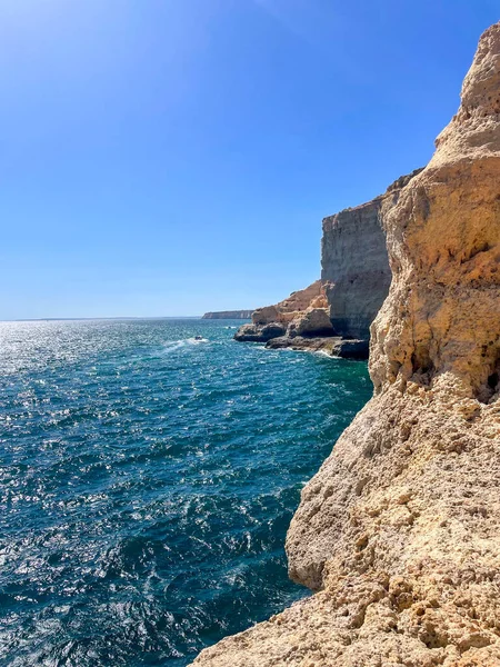 Rock Caves Boneca Beach Algarve Portugal High Quality Photo — Foto Stock