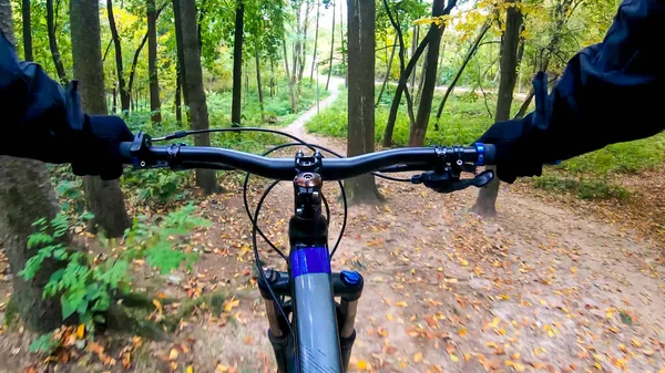 Amateur Rijder Fiets Het Najaar — Stockfoto