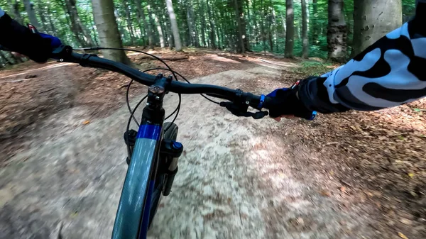 Passeio Bicicleta Enduro Nas Trilhas Floresta — Fotografia de Stock