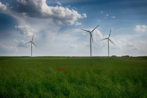 Alternative Type Electrical Generation Using Wind Power Generator — Stock Photo, Image