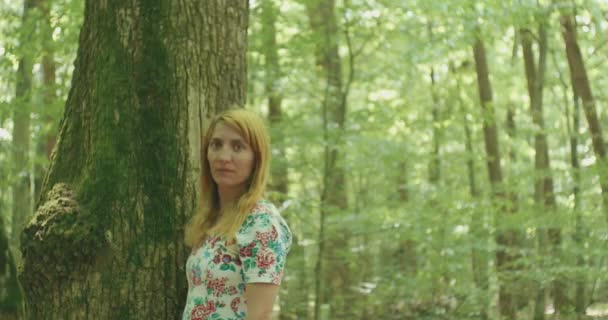 Портрет Женщины Открытом Воздухе Лесу Лицензионные Стоковые Видео