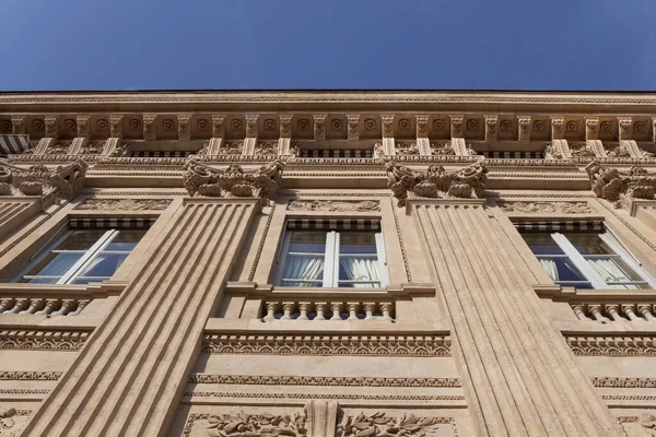 Facade Classical French Stoned Building Paris — Stock Photo, Image