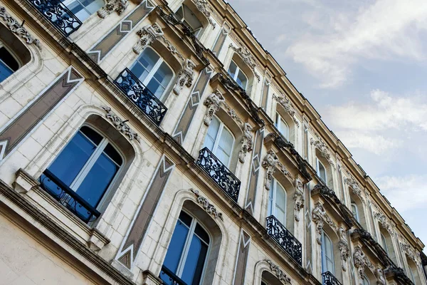 Stilvolle Fassade Der Französischen Stadt Bordeaux — Stockfoto