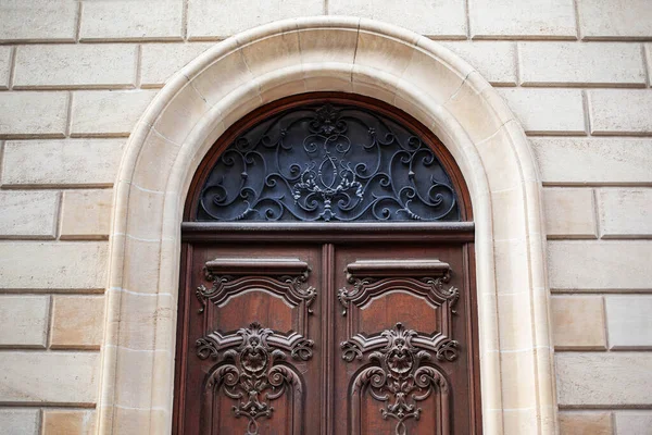Stylish Wooden Door Stone Wall — 스톡 사진