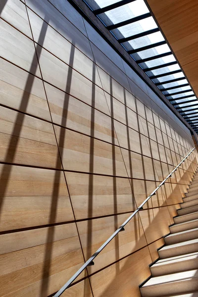 Holz Und Glas Geometrischer Architektur — Stockfoto
