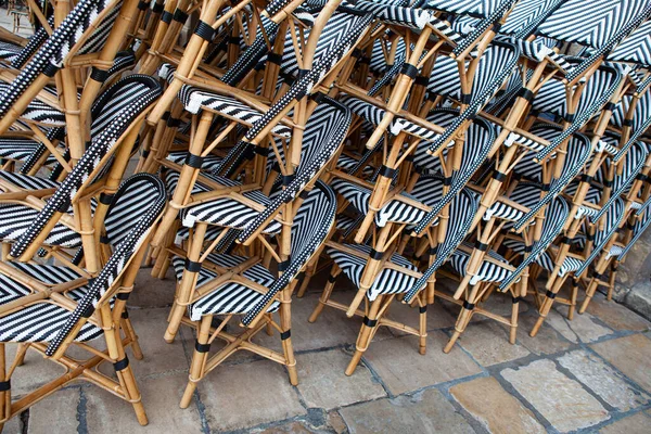 Lines Bistro Chairs Piled Sidewalk — Stock Photo, Image