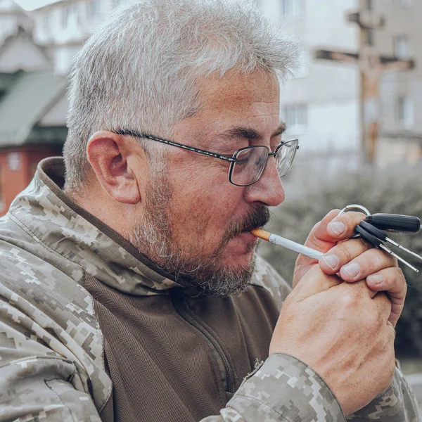 Szakállas Ukrán Katona Szemüvegben Kiváló Minőségű Fénykép — Stock Fotó