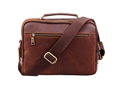 Beyaz arka plana yerleştirilmiş uzun saplı renkli deri bir çanta.