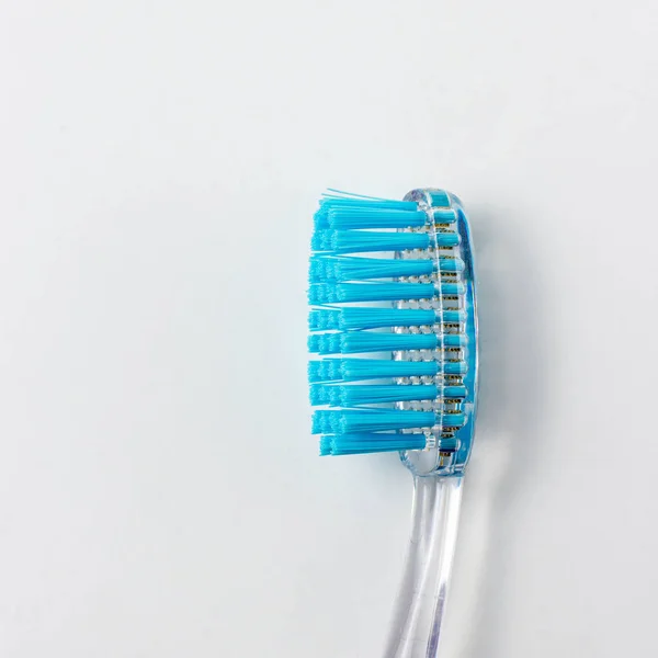 diş fırçası beyaz arkaplanda izole edildi