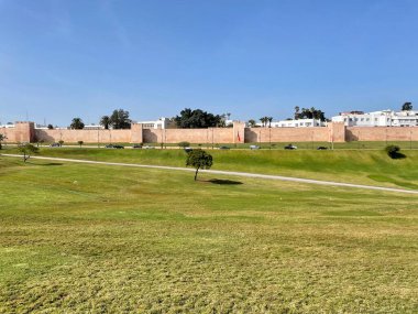 Baharda Rabat 'ta halka açık bir park