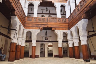 Fez 'deki Foundouk Nejarine' in içi