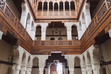 Fez 'deki Foundouk Nejarine' in içi