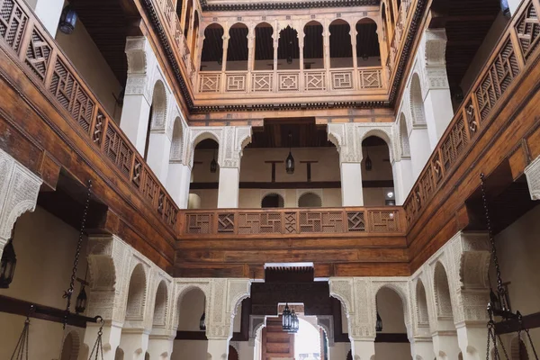 Fez 'deki Foundouk Nejarine' in içi