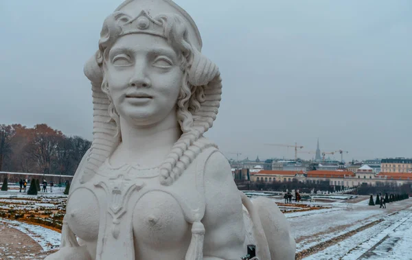 Statua Pietra Fuori Dal Palazzo Belvedere Vienna — Foto Stock