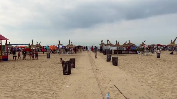 People Enjoying Summer Holiday Beach — Vídeo de Stock